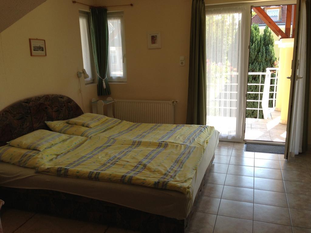 Villa Natalia Heviz Room photo